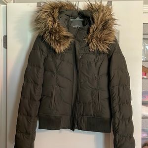 Hollister Winter Parka, SIZE MEDIUM